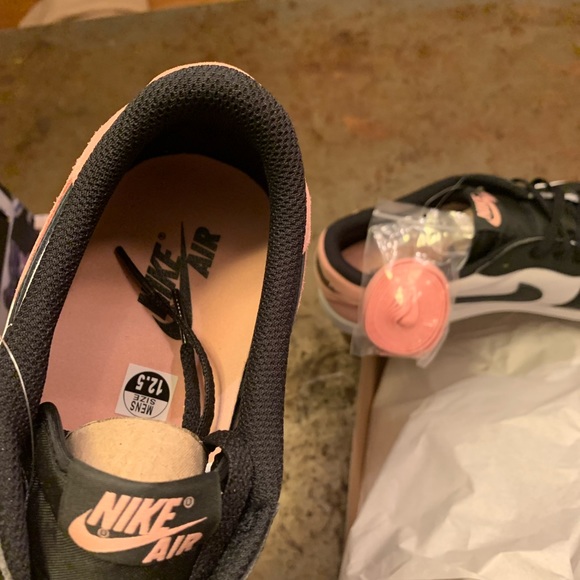 Jordan 1 Retro low og “Bleached Coral” DEADSTOCK RARE SIZE - Picture 12 of 15